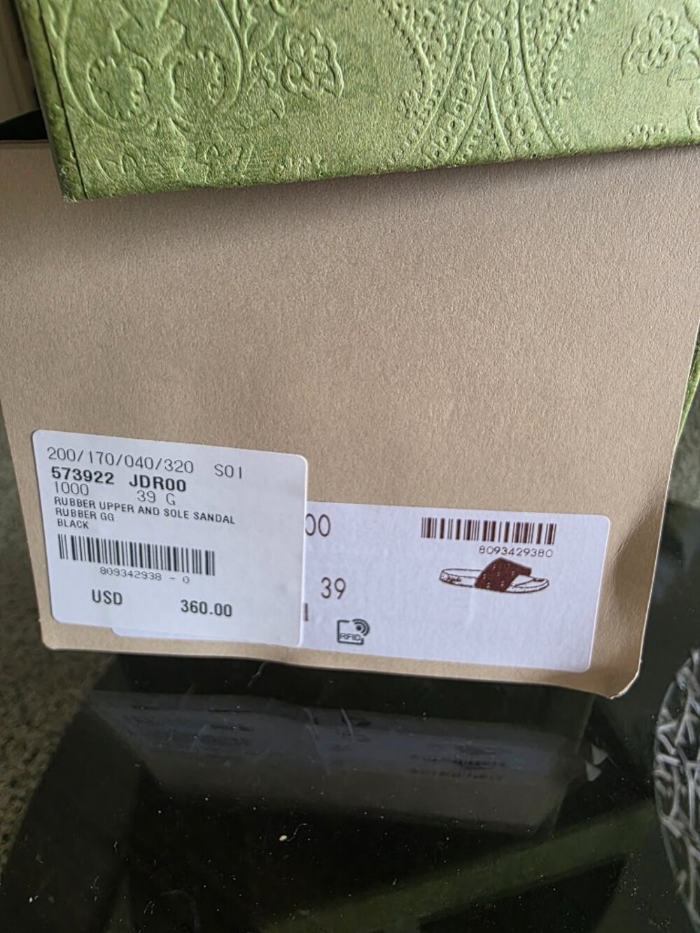 Womens authentic rubber Gucci Slides - Picture 4 of 5